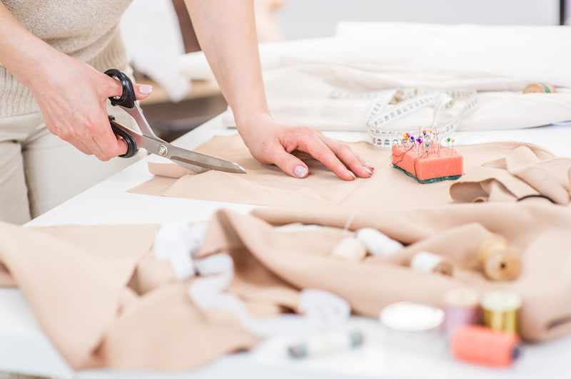 ハンドメイドの作業がわかる画像